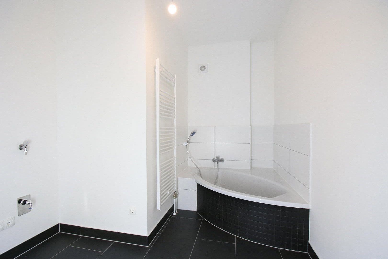 Pronájem bytu 4+1 98 m², St.Pölten, Dolní Rakousko Pronájem bytu 4+1 98 m², St.Pölten, Dolní Rakousko