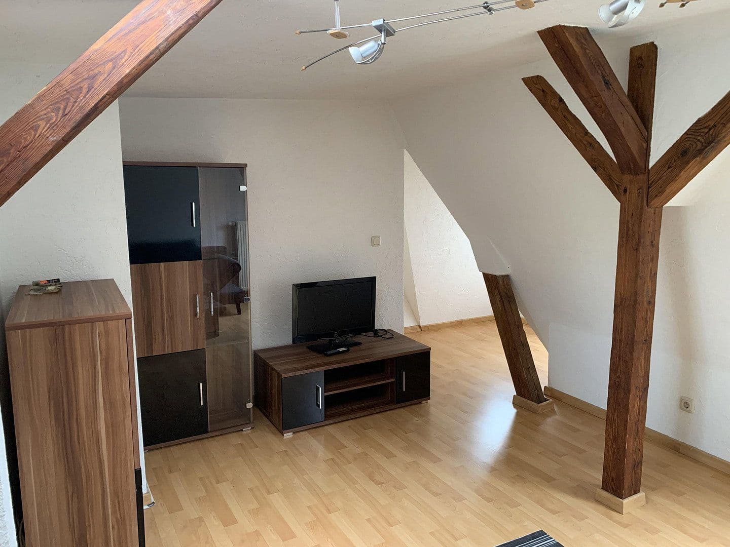 Pronájem bytu 2+1 50 m², Dornburger Str.46, Jena, Durynsko Pronájem bytu 2+1 50 m², Dornburger Str.46, Jena, Durynsko