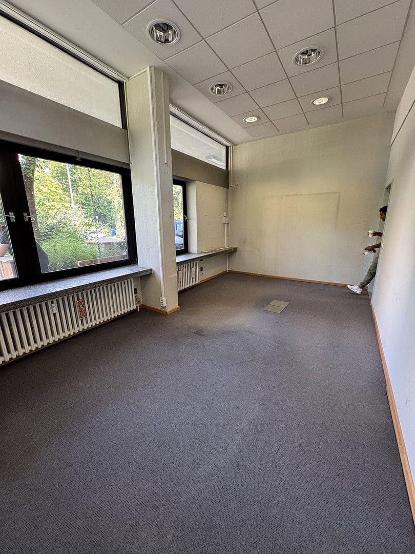 Pronájem kanceláře 170 m², Alleestrasse 6, Neustadt an der Aisch, Bavorsko Pronájem kanceláře 170 m², Alleestrasse 6, Neustadt an der Aisch, Bavorsko