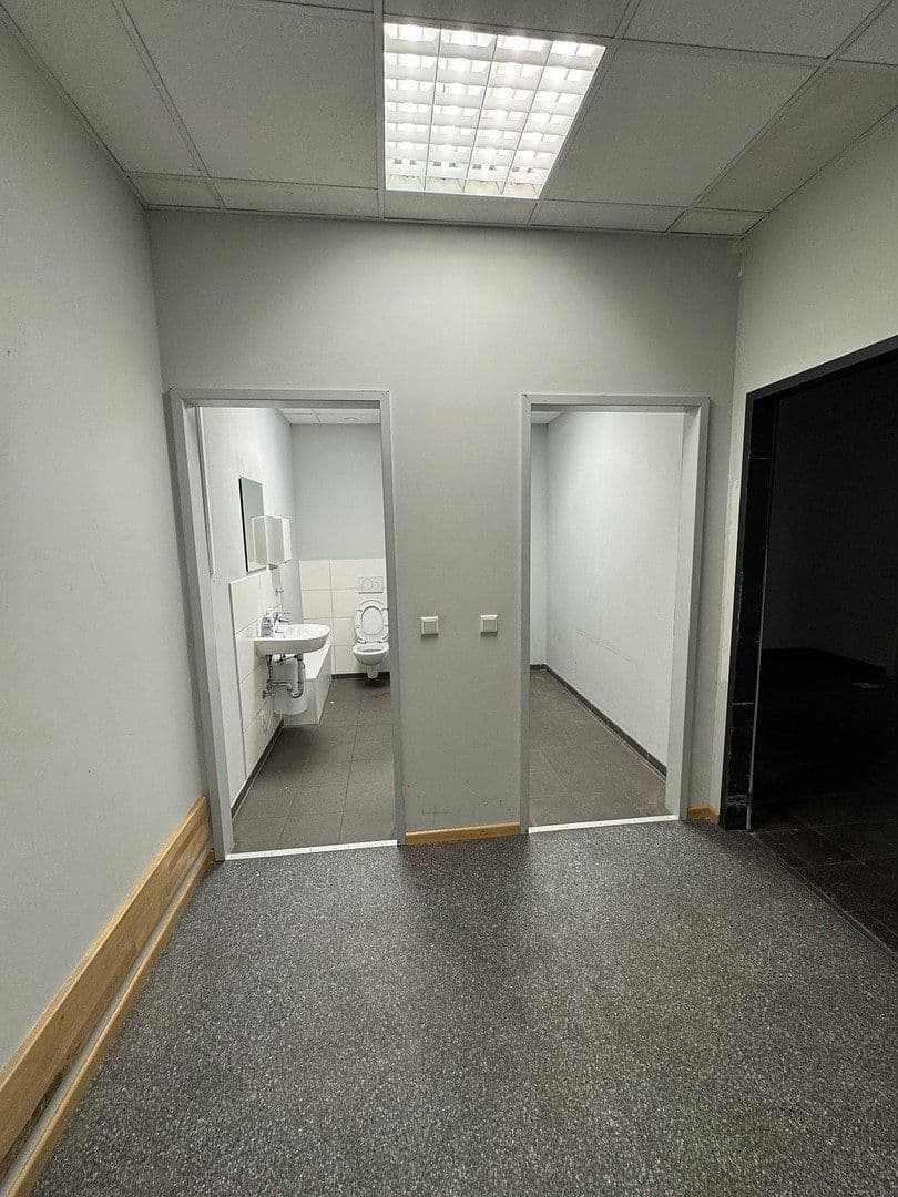Pronájem kanceláře 170 m², Alleestrasse 6, Neustadt an der Aisch, Bavorsko Pronájem kanceláře 170 m², Alleestrasse 6, Neustadt an der Aisch, Bavorsko