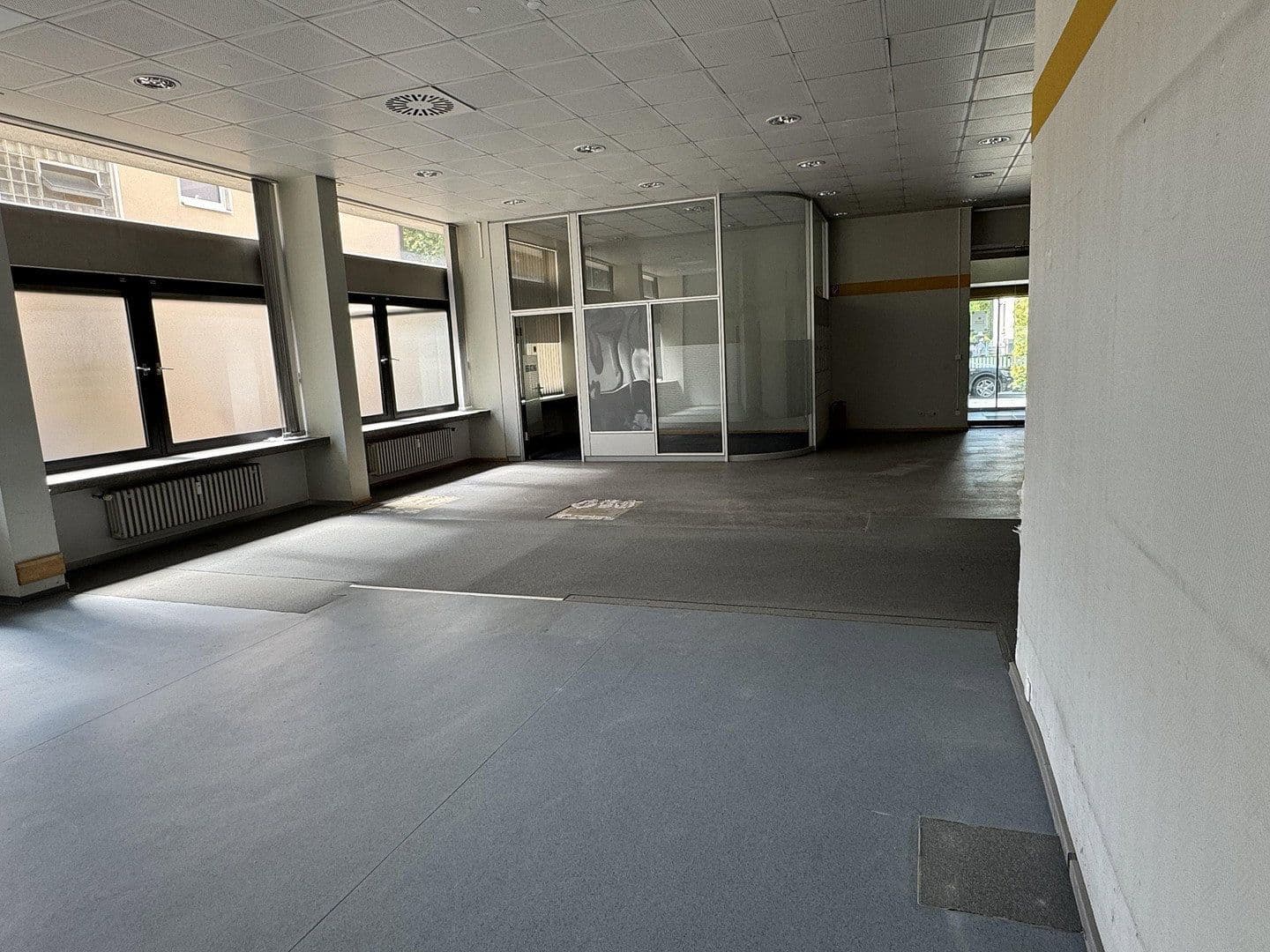Pronájem kanceláře 170 m², Alleestrasse 6, Neustadt an der Aisch, Bavorsko Pronájem kanceláře 170 m², Alleestrasse 6, Neustadt an der Aisch, Bavorsko