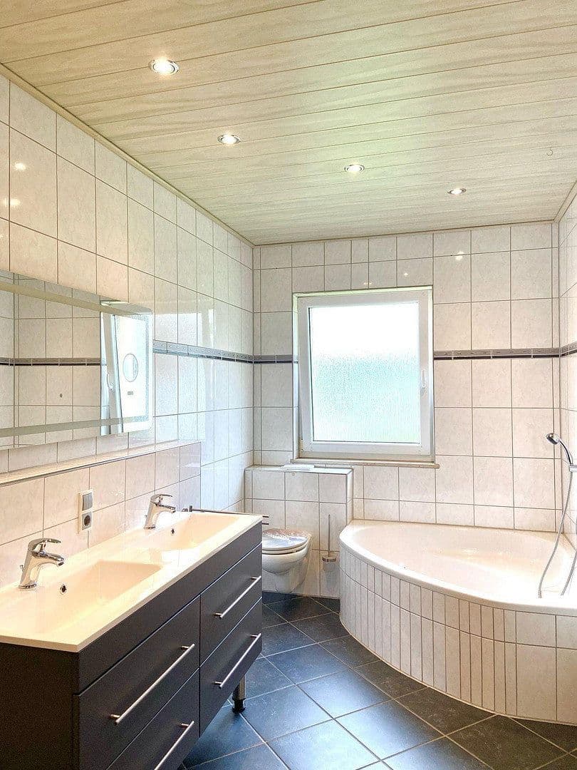 Pronájem bytu 4+kk 120 m², Bad Steben, Bavorsko Pronájem bytu 4+kk 120 m², Bad Steben, Bavorsko