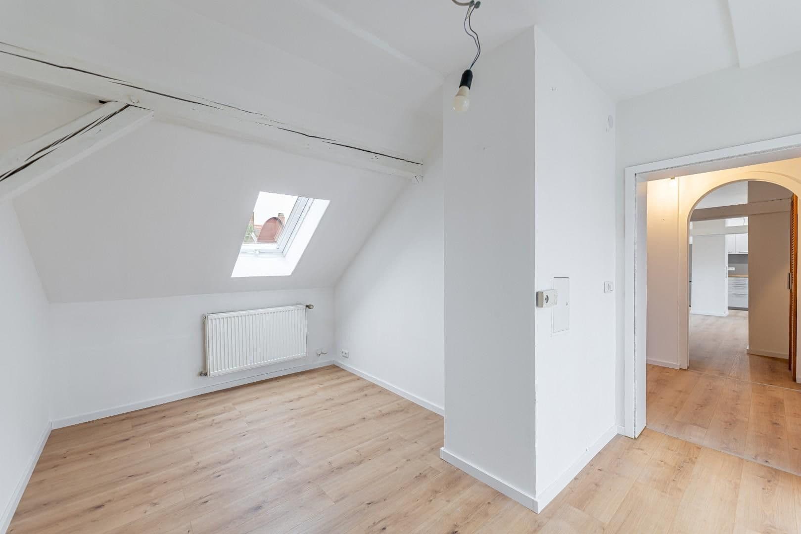 Pronájem bytu 3+1 80 m², Konradstr., Nürnberg, Bavorsko Pronájem bytu 3+1 80 m², Konradstr., Nürnberg, Bavorsko