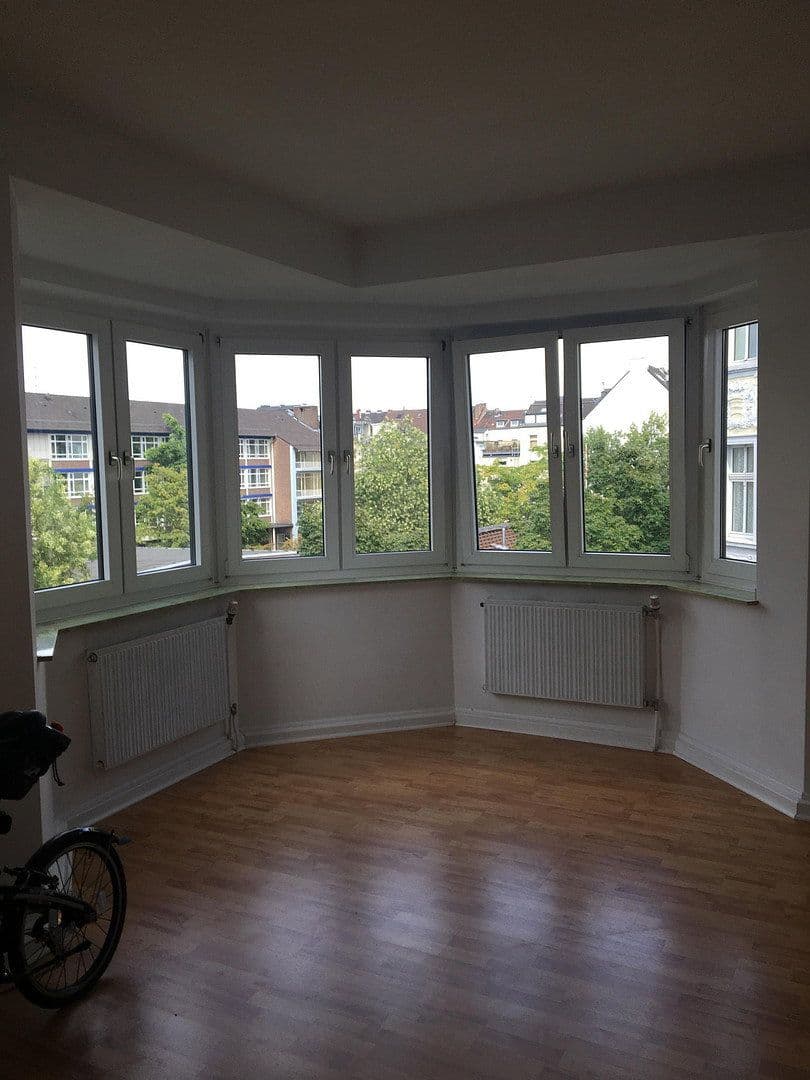 Pronájem bytu 2+1 61 m², Düsseldorf, Severní Porýní-Vestfálsko Pronájem bytu 2+1 61 m², Düsseldorf, Severní Porýní-Vestfálsko