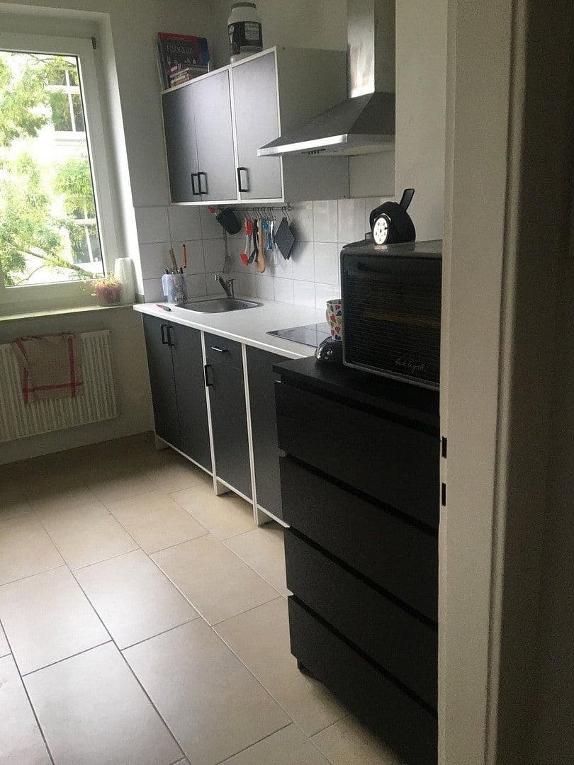 Pronájem bytu 2+1 61 m², Düsseldorf, Severní Porýní-Vestfálsko Pronájem bytu 2+1 61 m², Düsseldorf, Severní Porýní-Vestfálsko