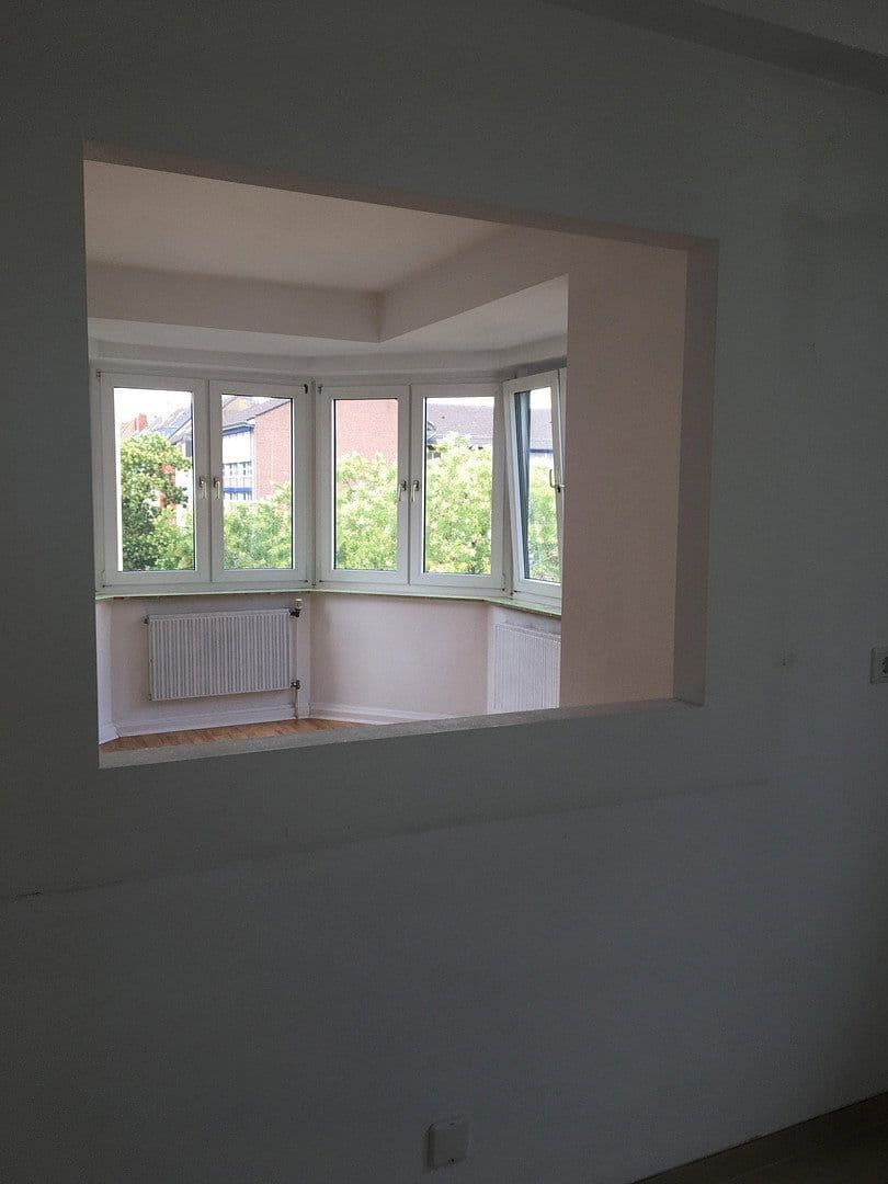 Pronájem bytu 2+1 61 m², Düsseldorf, Severní Porýní-Vestfálsko Pronájem bytu 2+1 61 m², Düsseldorf, Severní Porýní-Vestfálsko