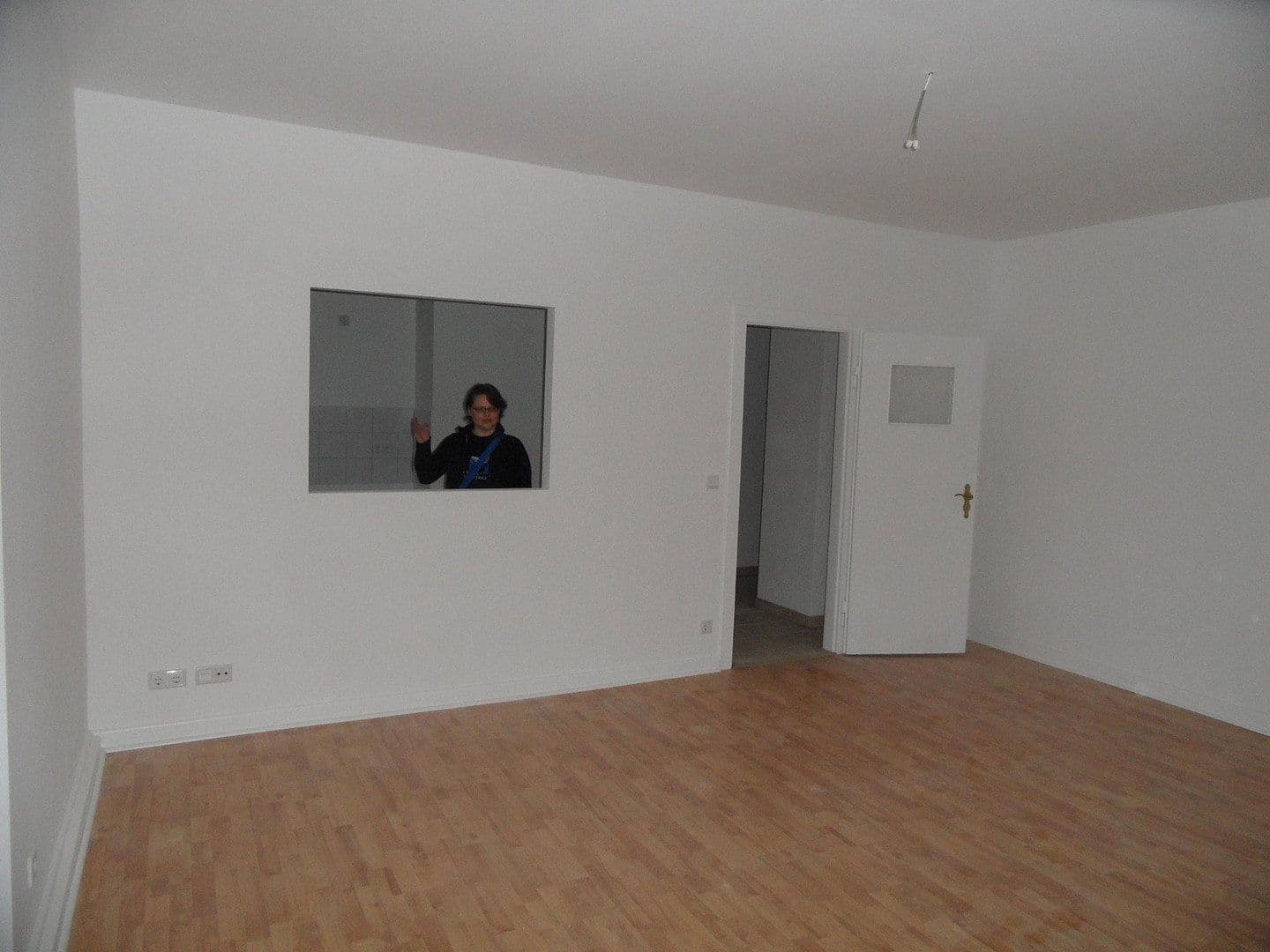 Pronájem bytu 2+1 61 m², Düsseldorf, Severní Porýní-Vestfálsko Pronájem bytu 2+1 61 m², Düsseldorf, Severní Porýní-Vestfálsko