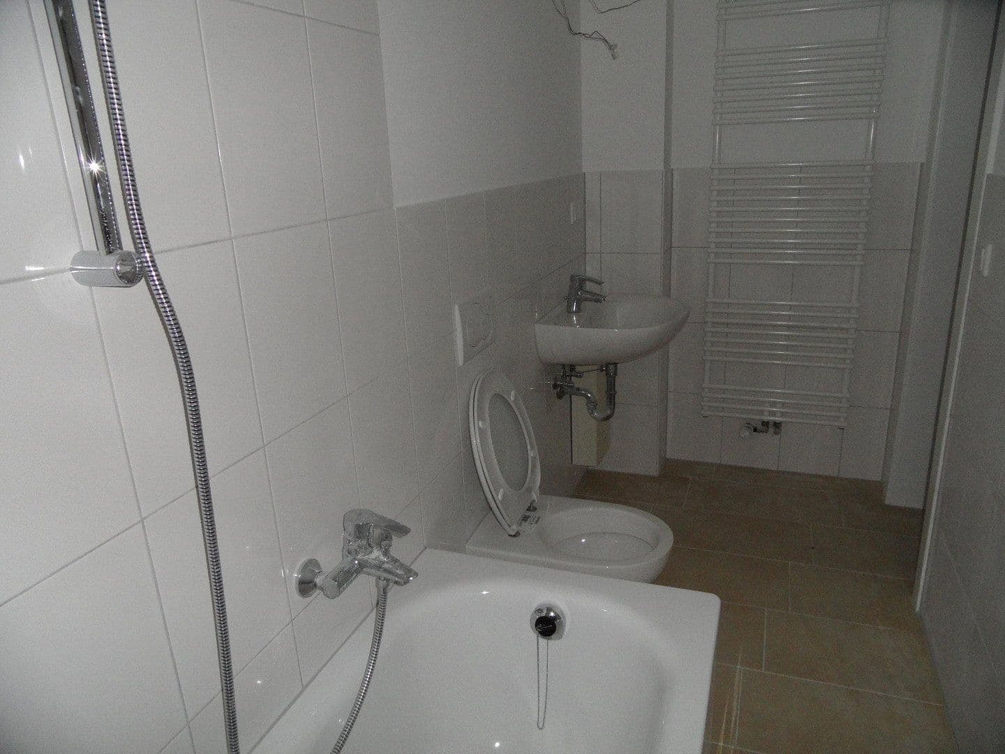 Pronájem bytu 2+1 61 m², Düsseldorf, Severní Porýní-Vestfálsko Pronájem bytu 2+1 61 m², Düsseldorf, Severní Porýní-Vestfálsko