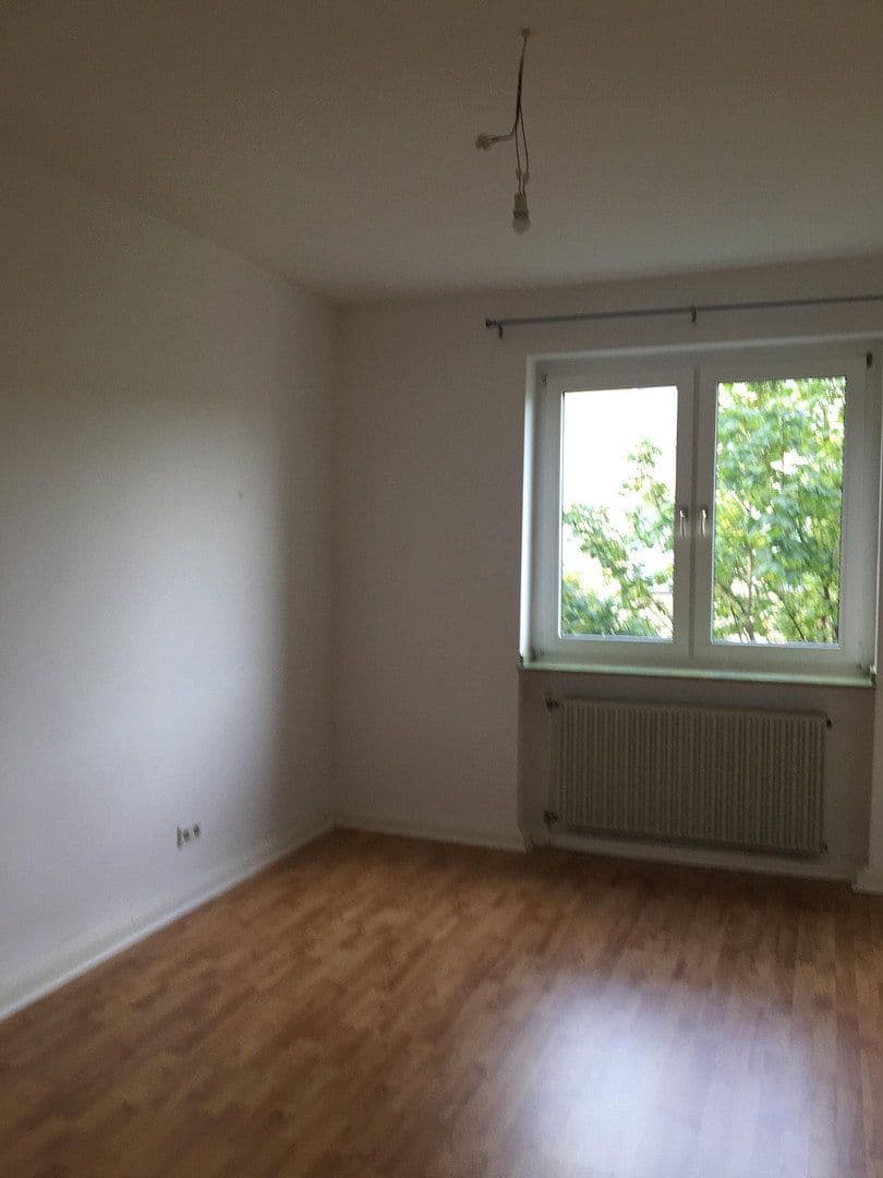 Pronájem bytu 2+1 61 m², Düsseldorf, Severní Porýní-Vestfálsko Pronájem bytu 2+1 61 m², Düsseldorf, Severní Porýní-Vestfálsko