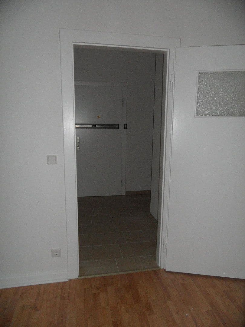 Pronájem bytu 2+1 61 m², Düsseldorf, Severní Porýní-Vestfálsko Pronájem bytu 2+1 61 m², Düsseldorf, Severní Porýní-Vestfálsko