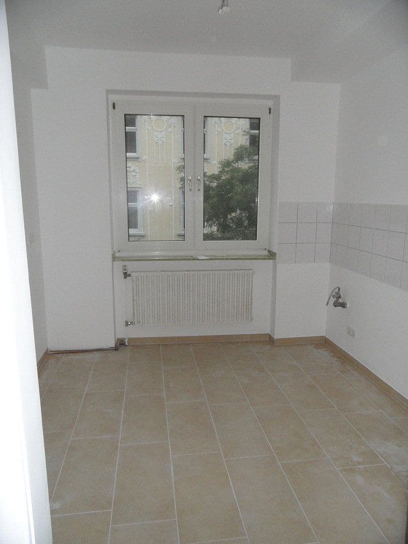 Pronájem bytu 2+1 61 m², Düsseldorf, Severní Porýní-Vestfálsko Pronájem bytu 2+1 61 m², Düsseldorf, Severní Porýní-Vestfálsko