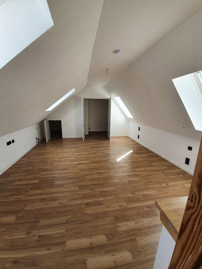 Prodej bytu 3+kk 106 m², Berlin, Berlín Prodej bytu 3+kk 106 m², Berlin, Berlín