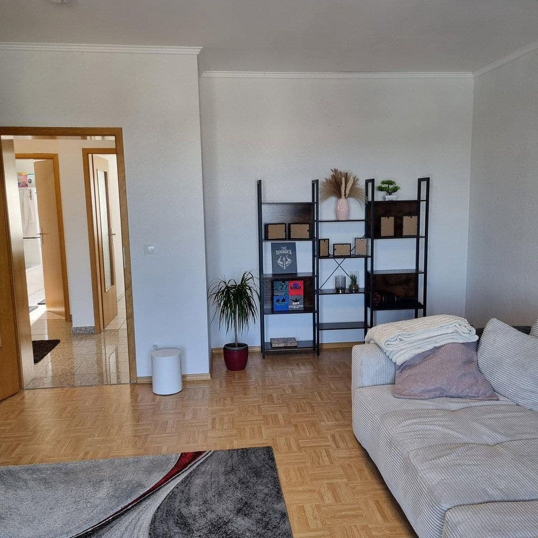 Pronájem bytu 3+1 95 m², Ettringen, Porýní-Falc Pronájem bytu 3+1 95 m², Ettringen, Porýní-Falc