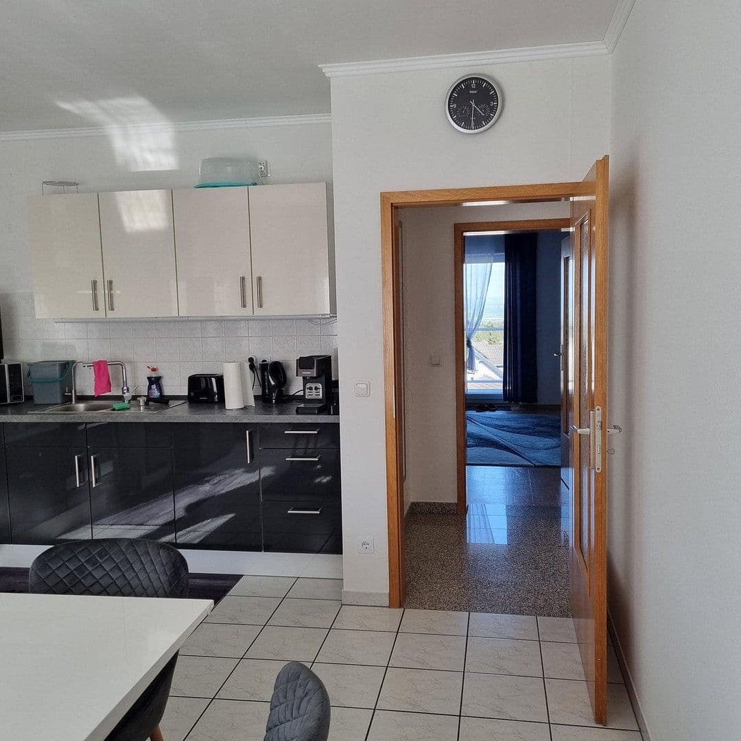 Pronájem bytu 3+1 95 m², Ettringen, Porýní-Falc Pronájem bytu 3+1 95 m², Ettringen, Porýní-Falc