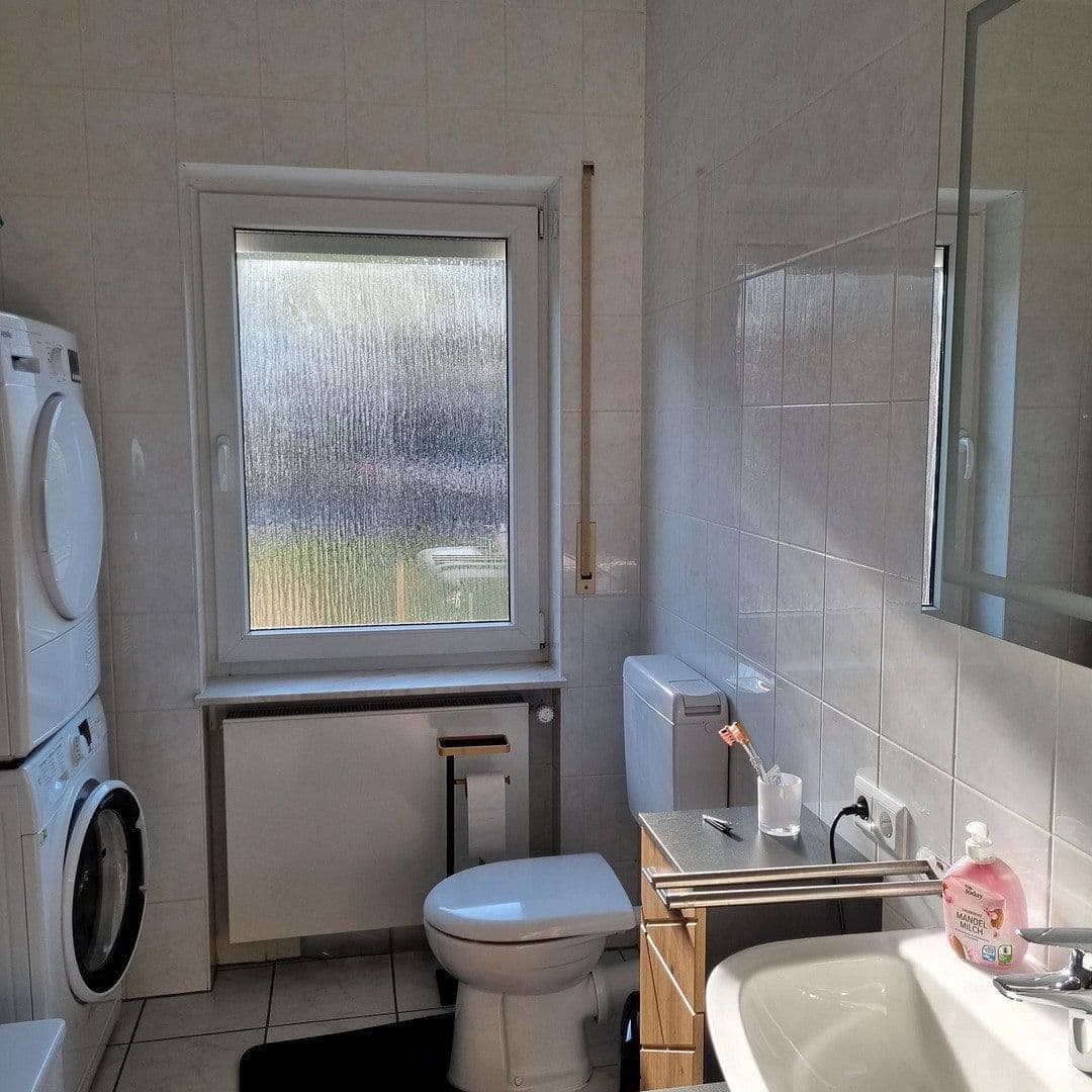 Pronájem bytu 3+1 95 m², Ettringen, Porýní-Falc Pronájem bytu 3+1 95 m², Ettringen, Porýní-Falc
