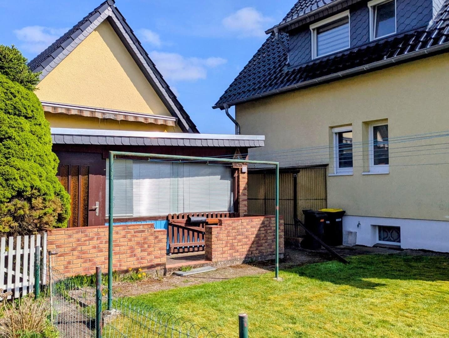 Prodej domu 123 m², pozemek 1.000 m², Lehrte, Dolní Sasko Prodej domu 123 m², pozemek 1.000 m², Lehrte, Dolní Sasko