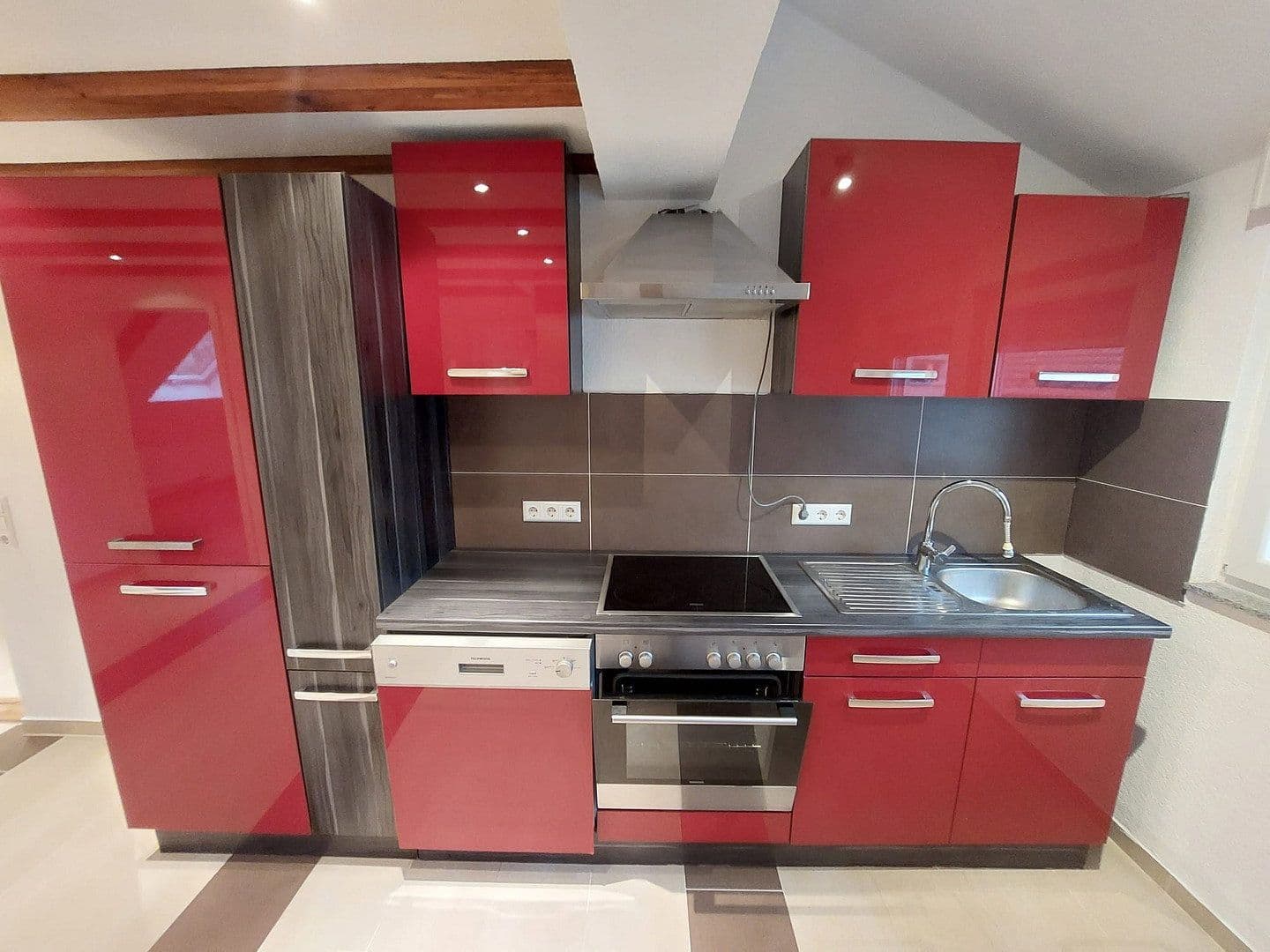 Pronájem bytu 3+1 99 m², Pfarrgasse 10, Göppingen, Bádensko-Württembersko Pronájem bytu 3+1 99 m², Pfarrgasse 10, Göppingen, Bádensko-Württembersko