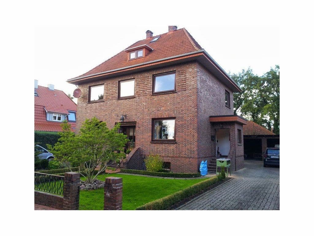 Prodej domu 150 m², pozemek 567 m², Ulmenstr. 8, Hude (Oldenburg), Dolní Sasko Prodej domu 150 m², pozemek 567 m², Ulmenstr. 8, Hude (Oldenburg), Dolní Sasko