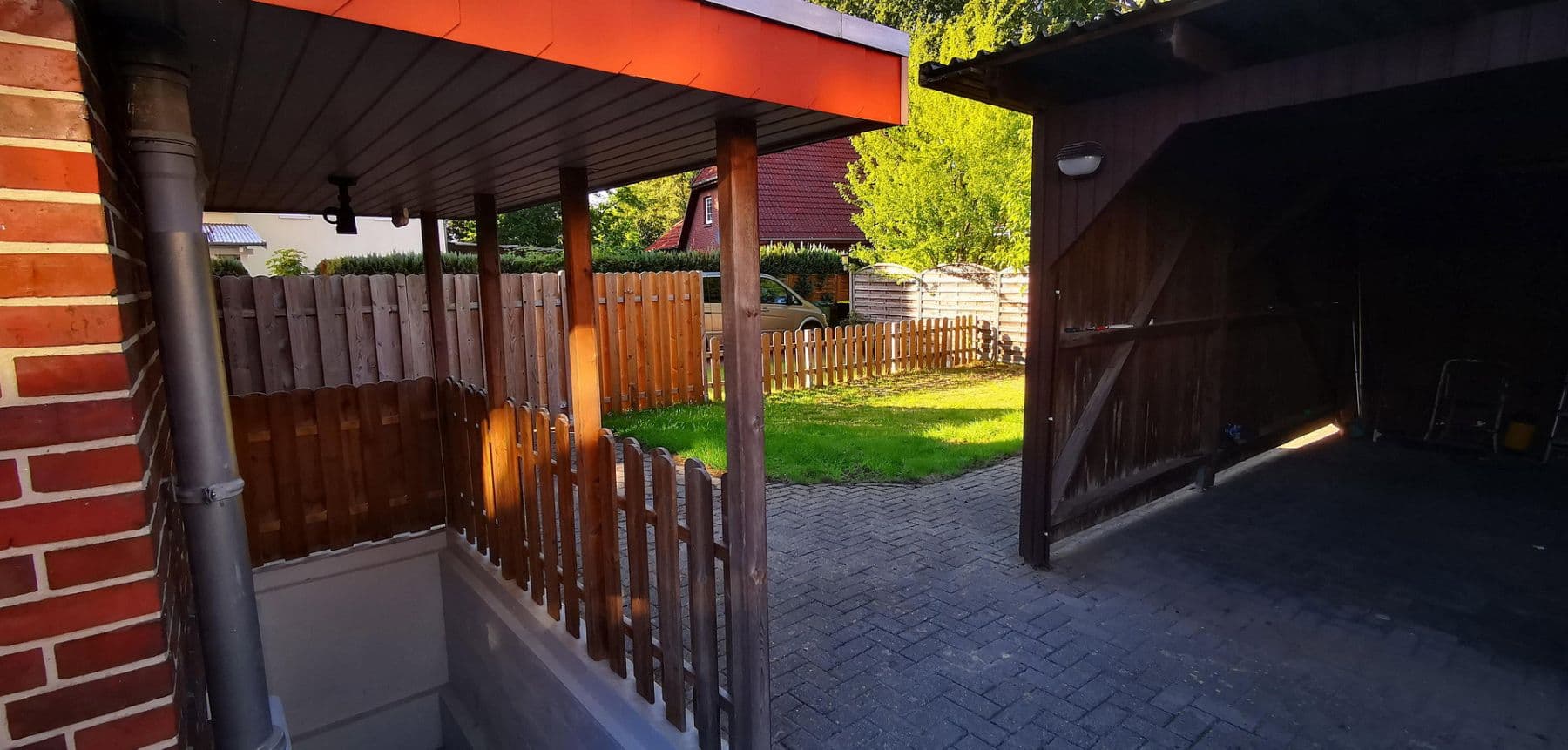 Prodej domu 150 m², pozemek 567 m², Ulmenstr. 8, Hude (Oldenburg), Dolní Sasko Prodej domu 150 m², pozemek 567 m², Ulmenstr. 8, Hude (Oldenburg), Dolní Sasko