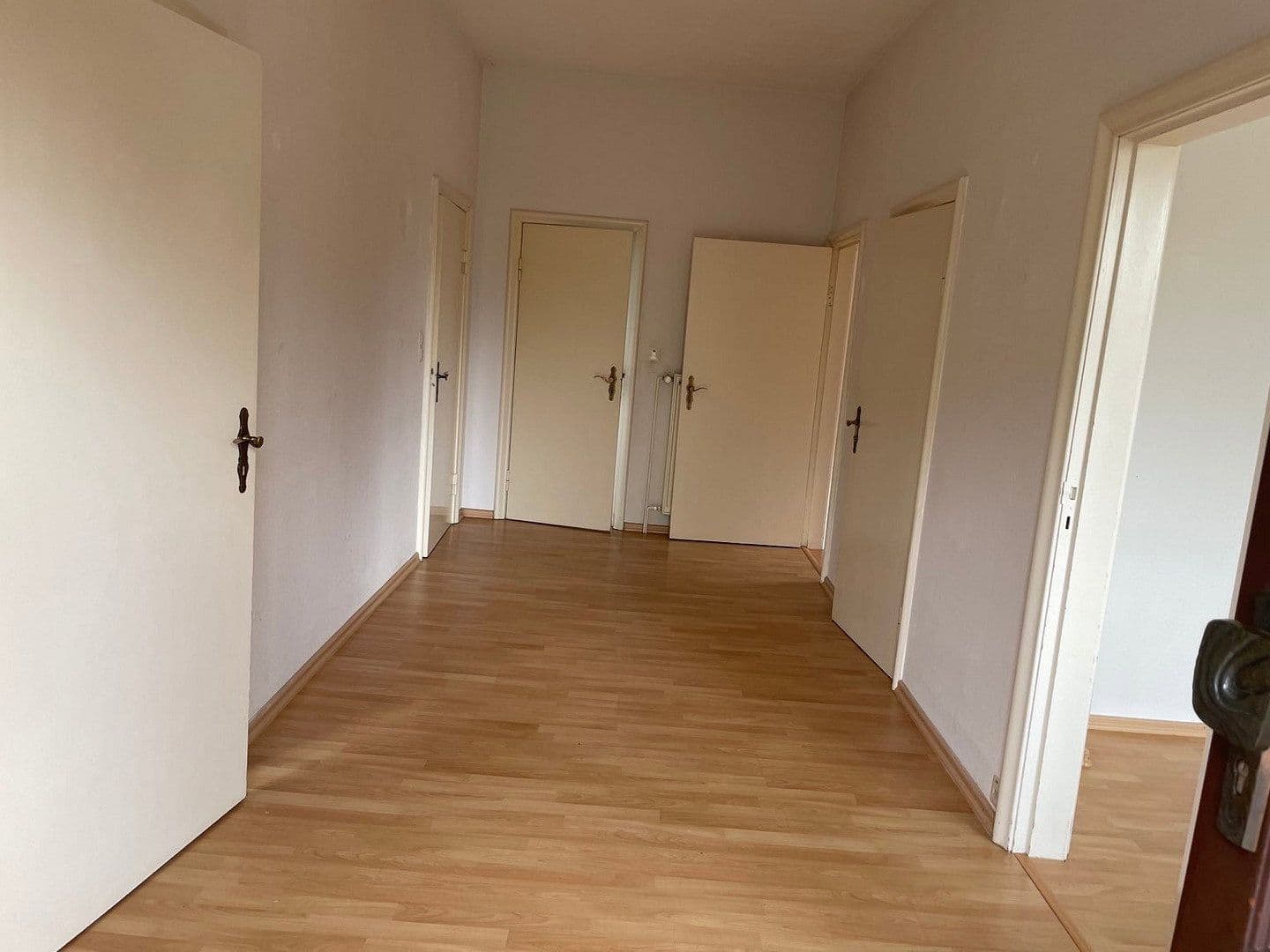 Prodej domu 150 m², pozemek 567 m², Ulmenstr. 8, Hude (Oldenburg), Dolní Sasko Prodej domu 150 m², pozemek 567 m², Ulmenstr. 8, Hude (Oldenburg), Dolní Sasko