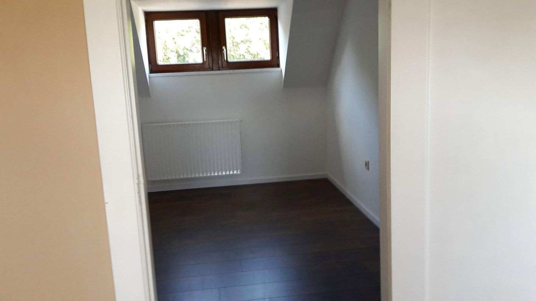 Prodej domu 150 m², pozemek 567 m², Ulmenstr. 8, Hude (Oldenburg), Dolní Sasko Prodej domu 150 m², pozemek 567 m², Ulmenstr. 8, Hude (Oldenburg), Dolní Sasko