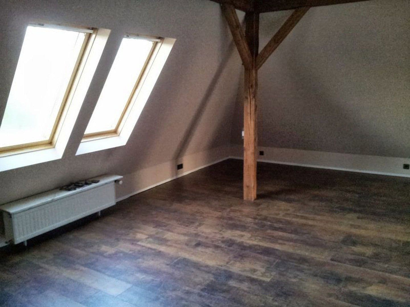 Prodej domu 150 m², pozemek 567 m², Ulmenstr. 8, Hude (Oldenburg), Dolní Sasko Prodej domu 150 m², pozemek 567 m², Ulmenstr. 8, Hude (Oldenburg), Dolní Sasko
