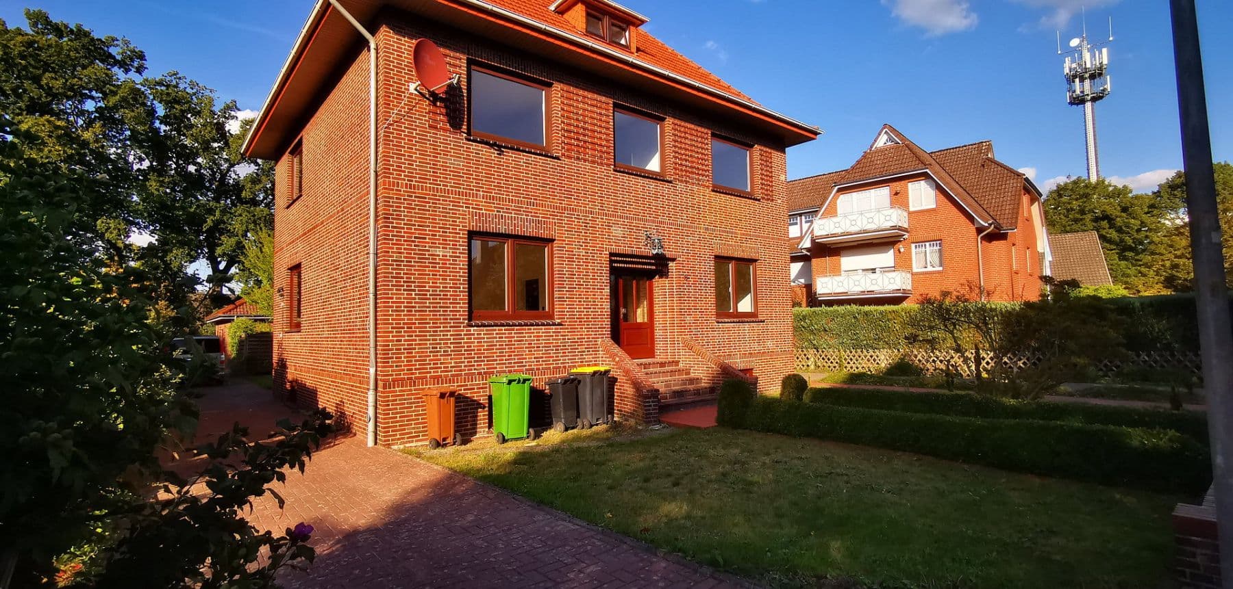 Prodej domu 150 m², pozemek 567 m², Ulmenstr. 8, Hude (Oldenburg), Dolní Sasko Prodej domu 150 m², pozemek 567 m², Ulmenstr. 8, Hude (Oldenburg), Dolní Sasko