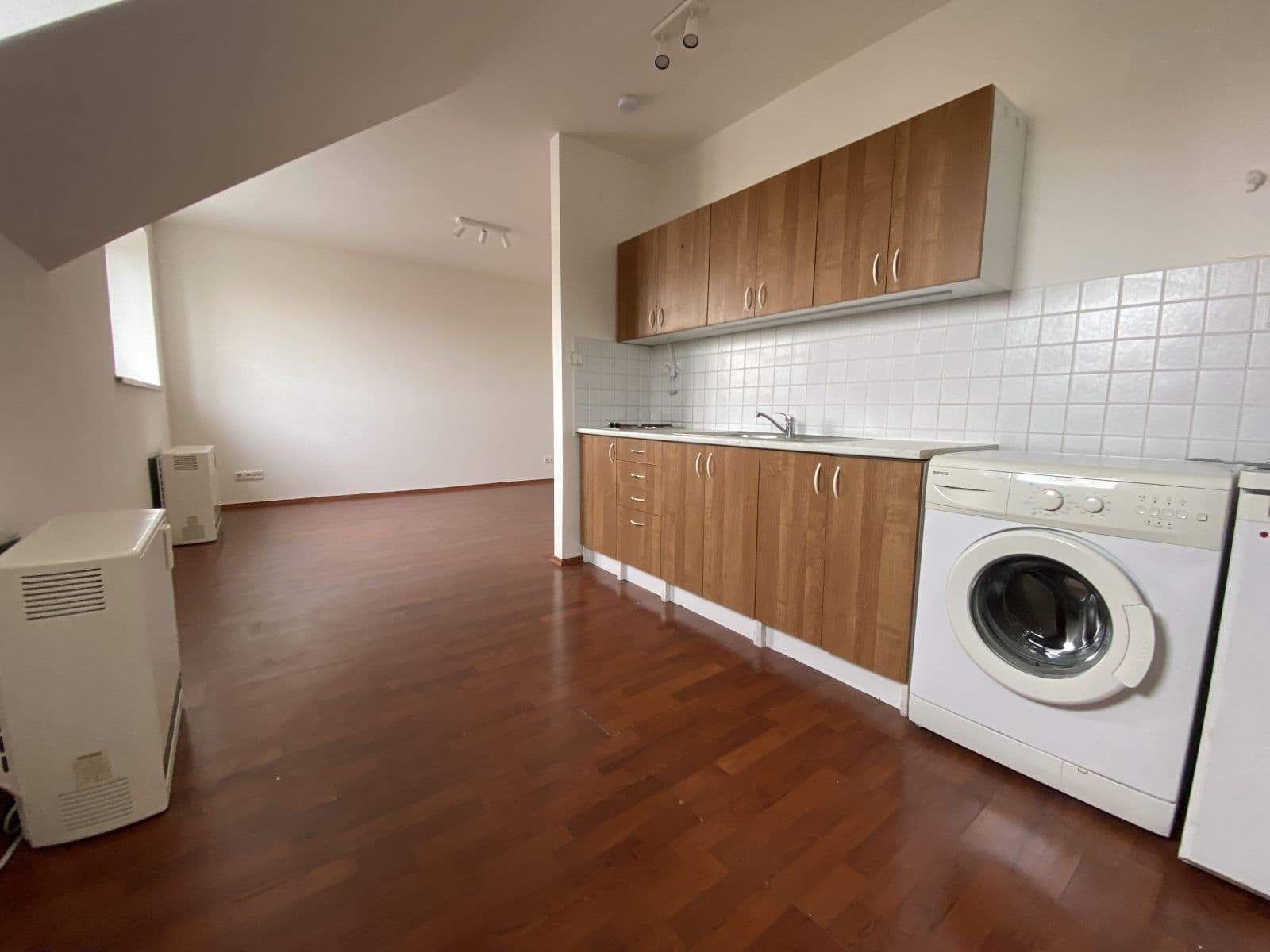 Pronájem bytu 1+kk 34 m², Za Papírnou, Praha, Praha Pronájem bytu 1+kk 34 m², Za Papírnou, Praha, Praha