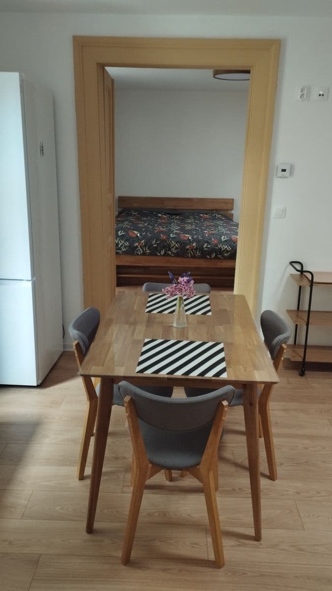 Pronájem bytu 2+1 56 m², Sládkovičova, Prešov, Prešovský kraj Pronájem bytu 2+1 56 m², Sládkovičova, Prešov, Prešovský kraj