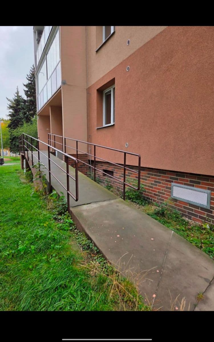 Pronájem bytu 2+1 45 m², Pionýrská, Olomouc, Olomoucký kraj Pronájem bytu 2+1 45 m², Pionýrská, Olomouc, Olomoucký kraj