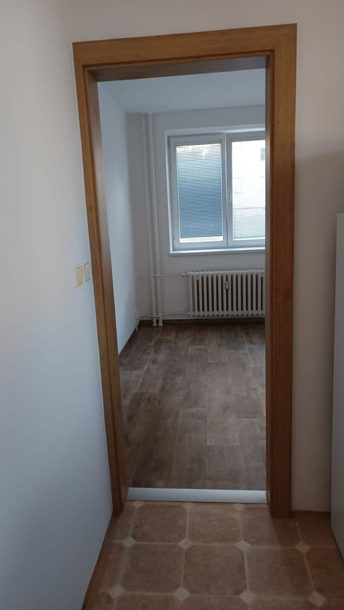 Pronájem bytu 2+1 45 m², Pionýrská, Olomouc, Olomoucký kraj Pronájem bytu 2+1 45 m², Pionýrská, Olomouc, Olomoucký kraj