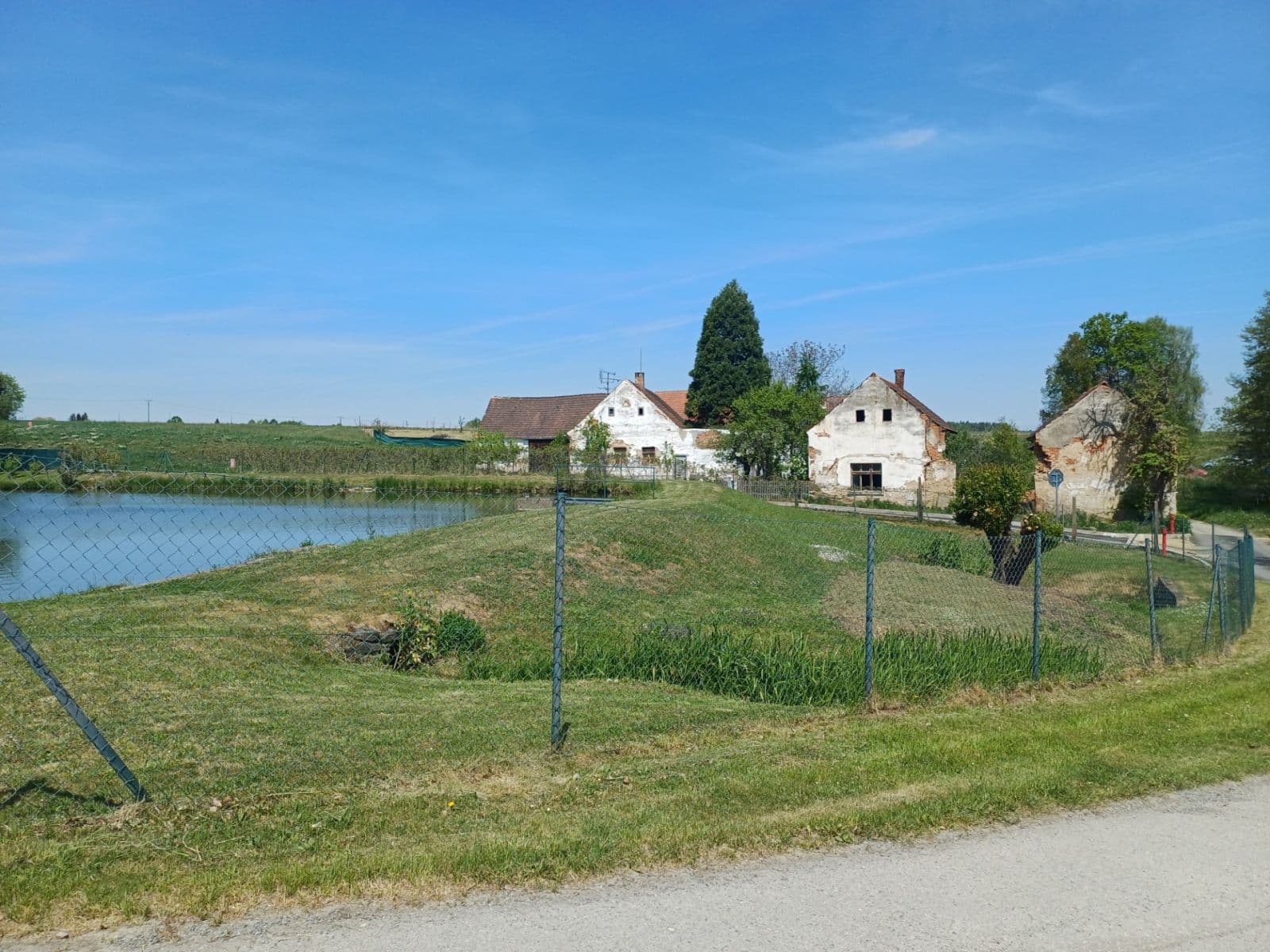Prodej pozemku 577 m², Velešín, Jihočeský kraj Prodej pozemku 577 m², Velešín, Jihočeský kraj