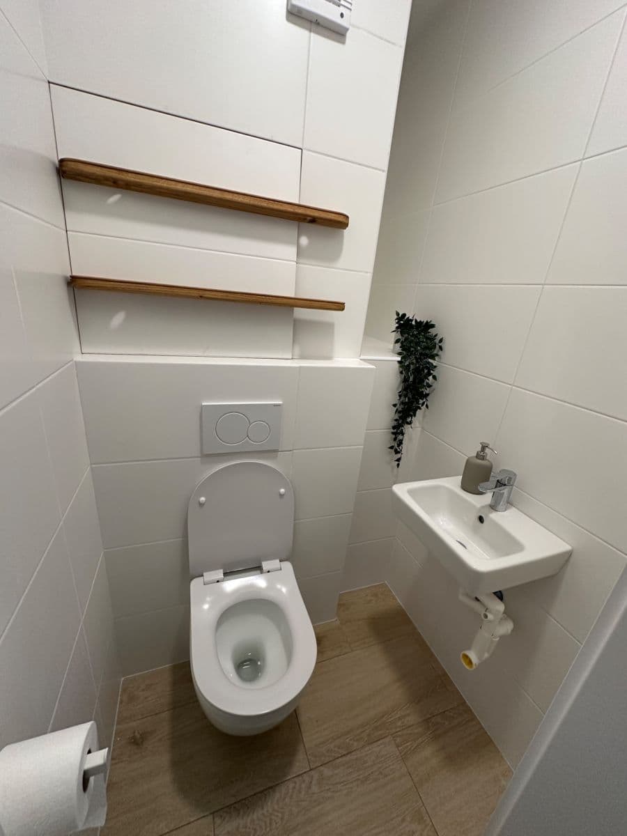 Prodej bytu 5+kk 83 m², Jesenická, Břidličná, Moravskoslezský kraj Prodej bytu 5+kk 83 m², Jesenická, Břidličná, Moravskoslezský kraj