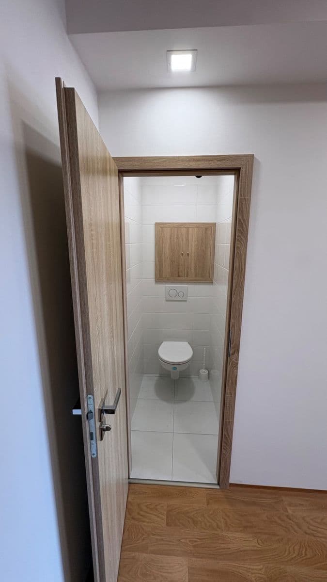 Pronájem bytu 2+1 56 m², Karla Čapka, Děčín, Ústecký kraj Pronájem bytu 2+1 56 m², Karla Čapka, Děčín, Ústecký kraj