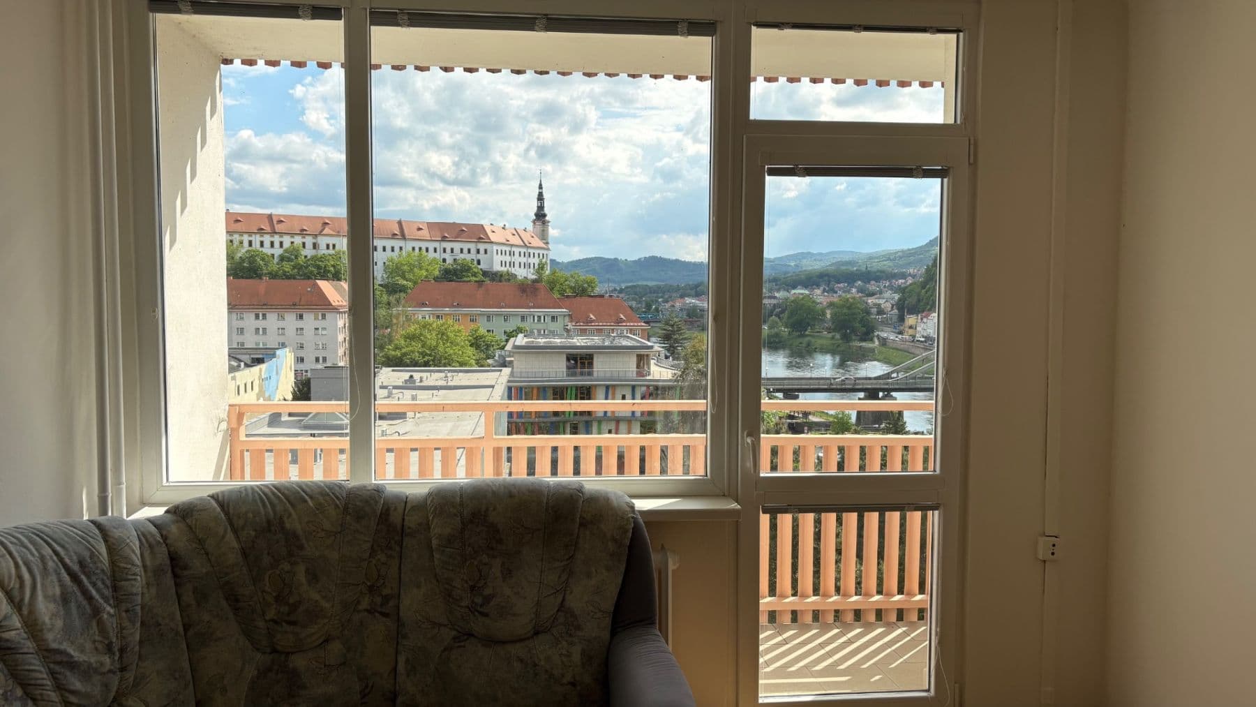 Pronájem bytu 2+1 56 m², Karla Čapka, Děčín, Ústecký kraj Pronájem bytu 2+1 56 m², Karla Čapka, Děčín, Ústecký kraj