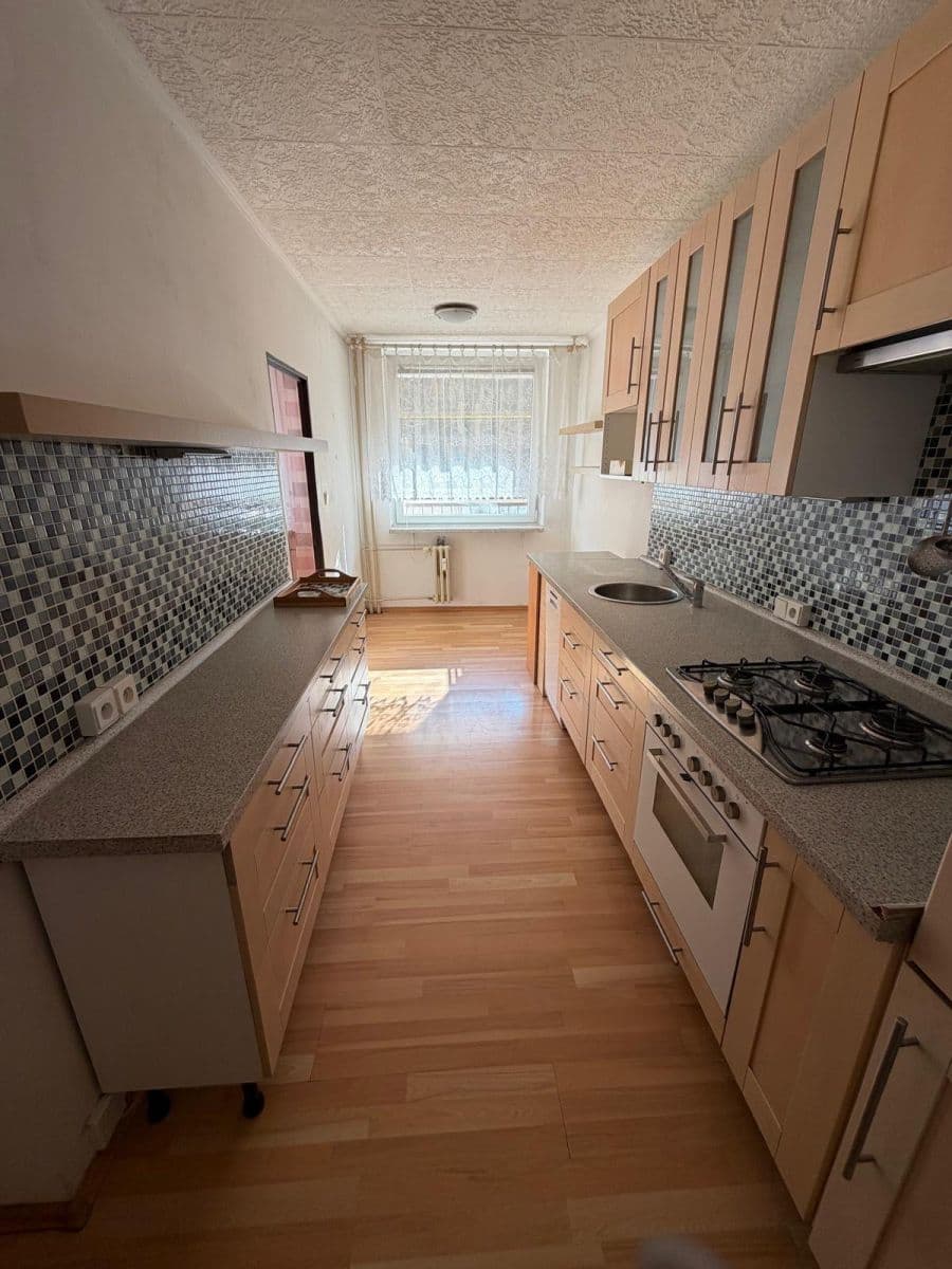 Prodej bytu 3+1 71 m², Ohradní, Praha, Praha Prodej bytu 3+1 71 m², Ohradní, Praha, Praha