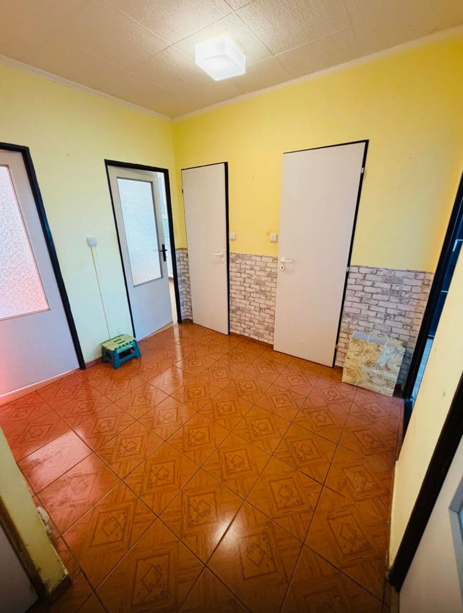 Prodej bytu 3+1 71 m², Ohradní, Praha, Praha Prodej bytu 3+1 71 m², Ohradní, Praha, Praha