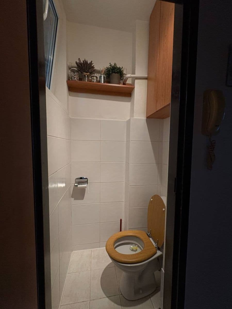 Pronájem bytu 2+kk 54 m², Osadní, Praha, Praha Pronájem bytu 2+kk 54 m², Osadní, Praha, Praha