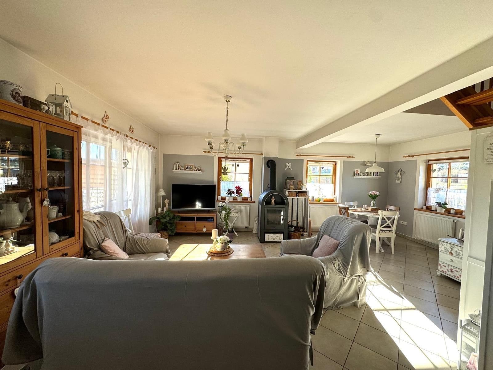 Prodej domu 110 m², pozemek 1.974 m², Holany, Liberecký kraj Prodej domu 110 m², pozemek 1.974 m², Holany, Liberecký kraj