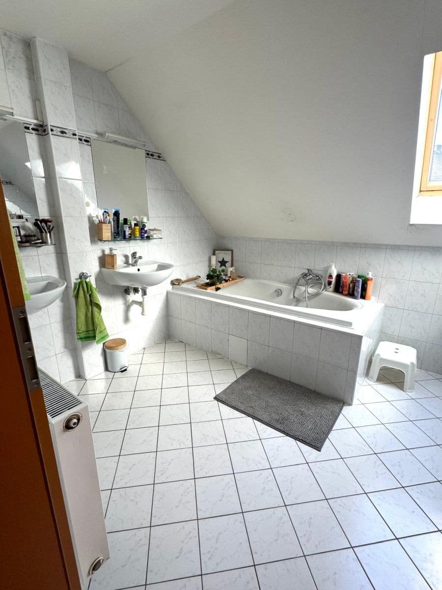 Prodej domu 110 m², pozemek 1.974 m², Holany, Liberecký kraj Prodej domu 110 m², pozemek 1.974 m², Holany, Liberecký kraj