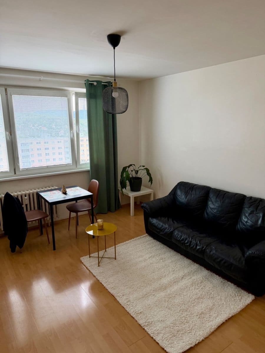 Pronájem bytu Garsoniéra 28 m², Saratovská, Dúbravka, Bratislavský kraj Pronájem bytu Garsoniéra 28 m², Saratovská, Dúbravka, Bratislavský kraj