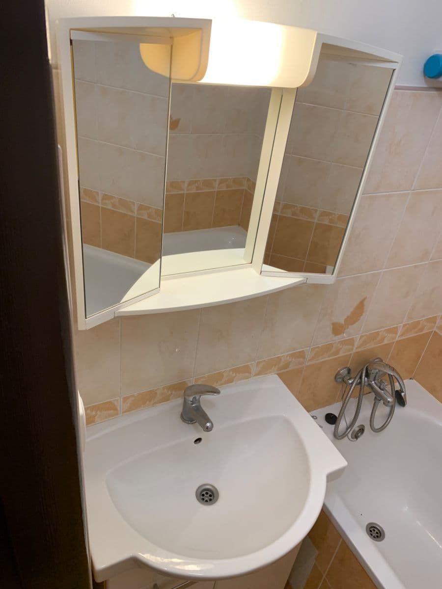 Pronájem bytu 1+1 36 m², Jihlavská, Praha, Praha Pronájem bytu 1+1 36 m², Jihlavská, Praha, Praha
