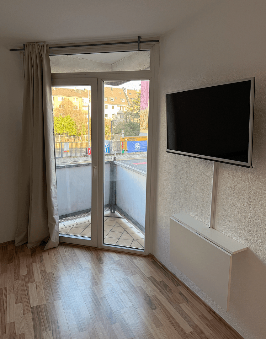 Pronájem bytu 1+1 21 m², Cranachstr. 31, Düsseldorf, Severní Porýní-Vestfálsko Pronájem bytu 1+1 21 m², Cranachstr. 31, Düsseldorf, Severní Porýní-Vestfálsko