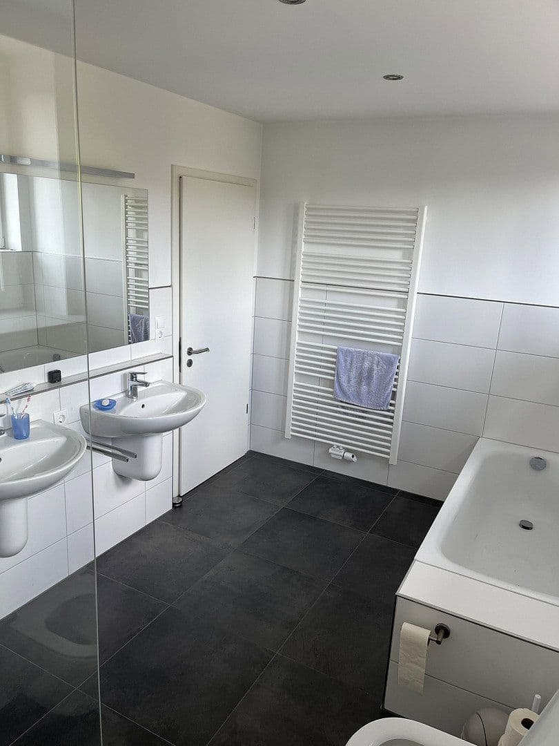 Prodej domu 182 m², pozemek 558 m², Osterholz-Scharmbeck, Dolní Sasko Prodej domu 182 m², pozemek 558 m², Osterholz-Scharmbeck, Dolní Sasko
