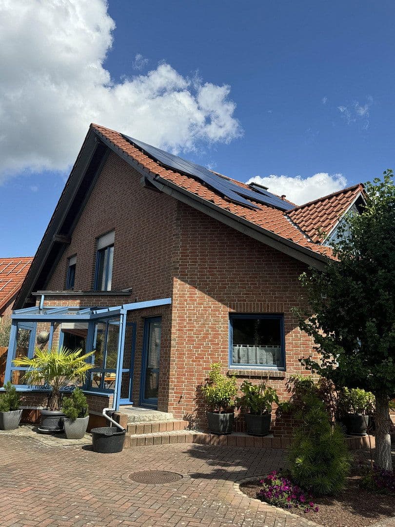 Prodej domu 134 m², pozemek 327 m², Neustadt am Rübenberge, Dolní Sasko Prodej domu 134 m², pozemek 327 m², Neustadt am Rübenberge, Dolní Sasko