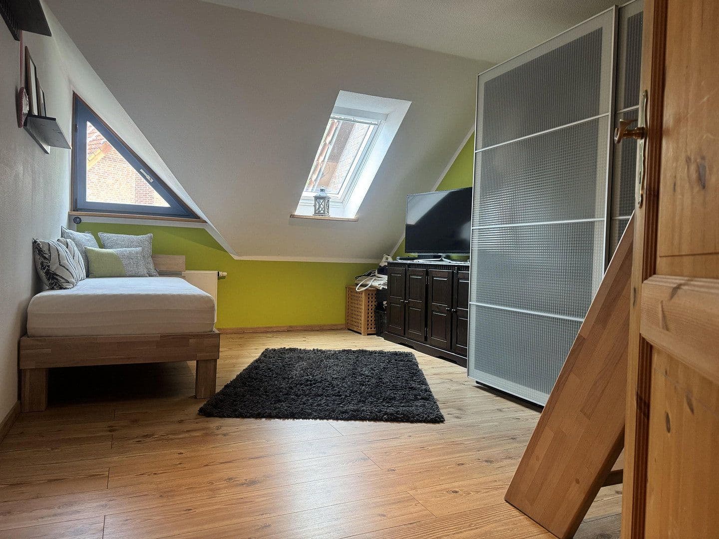 Prodej domu 134 m², pozemek 327 m², Neustadt am Rübenberge, Dolní Sasko Prodej domu 134 m², pozemek 327 m², Neustadt am Rübenberge, Dolní Sasko