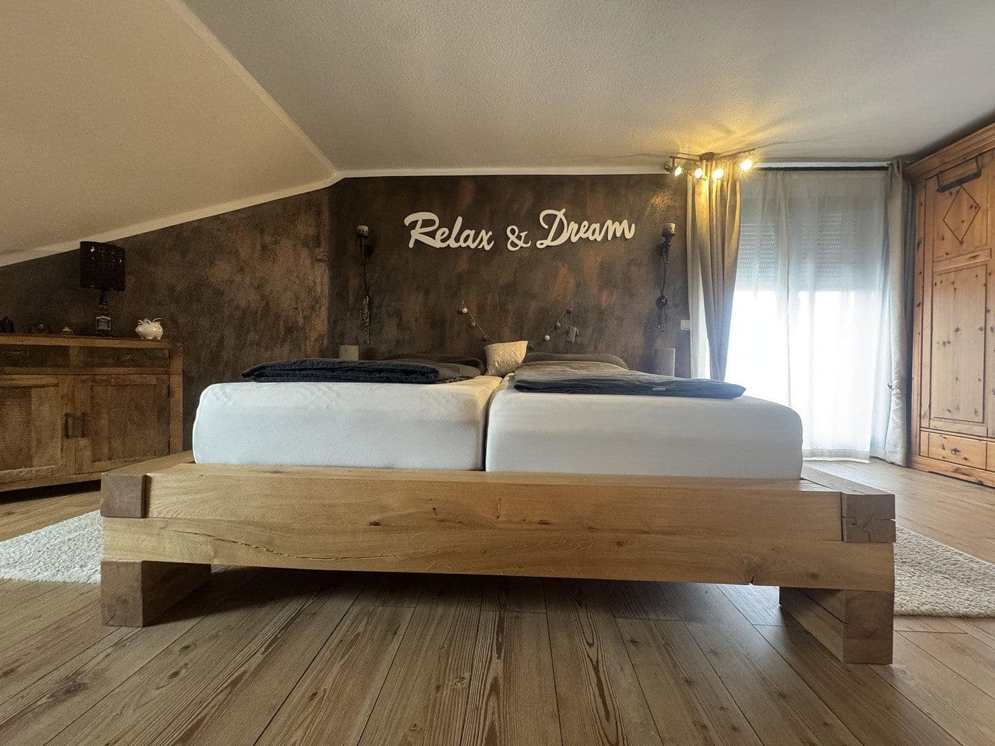 Prodej domu 134 m², pozemek 327 m², Neustadt am Rübenberge, Dolní Sasko Prodej domu 134 m², pozemek 327 m², Neustadt am Rübenberge, Dolní Sasko