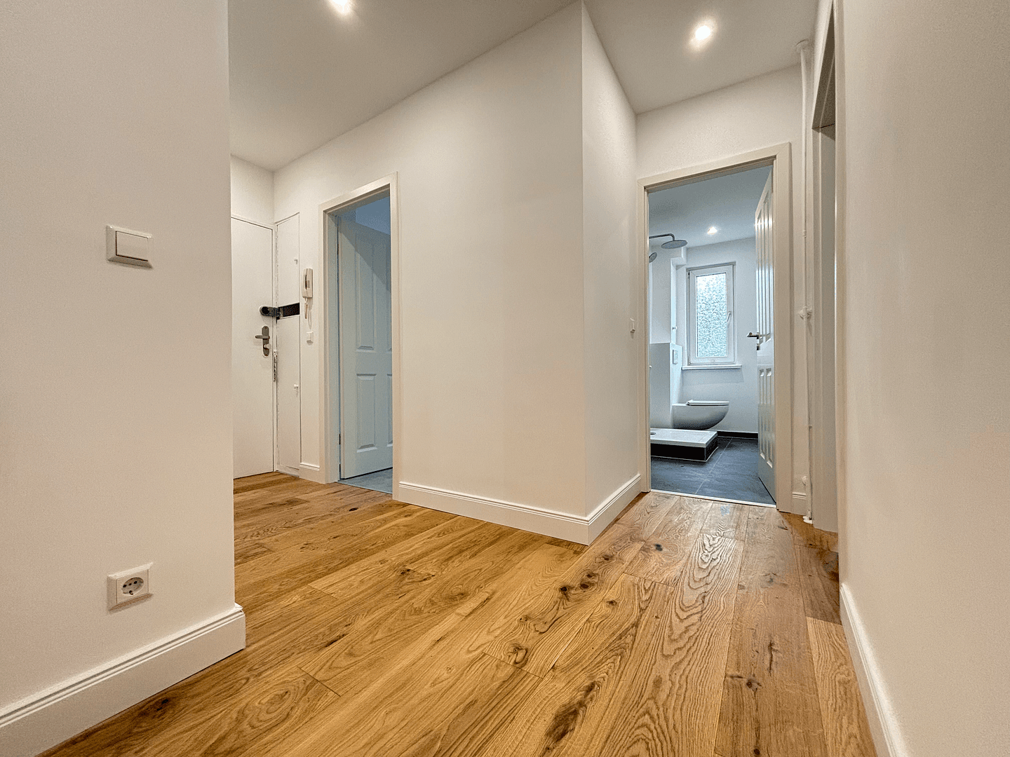 Prodej bytu 2+1 50 m², Holzmannstraße 17, Berlin, Berlín Prodej bytu 2+1 50 m², Holzmannstraße 17, Berlin, Berlín