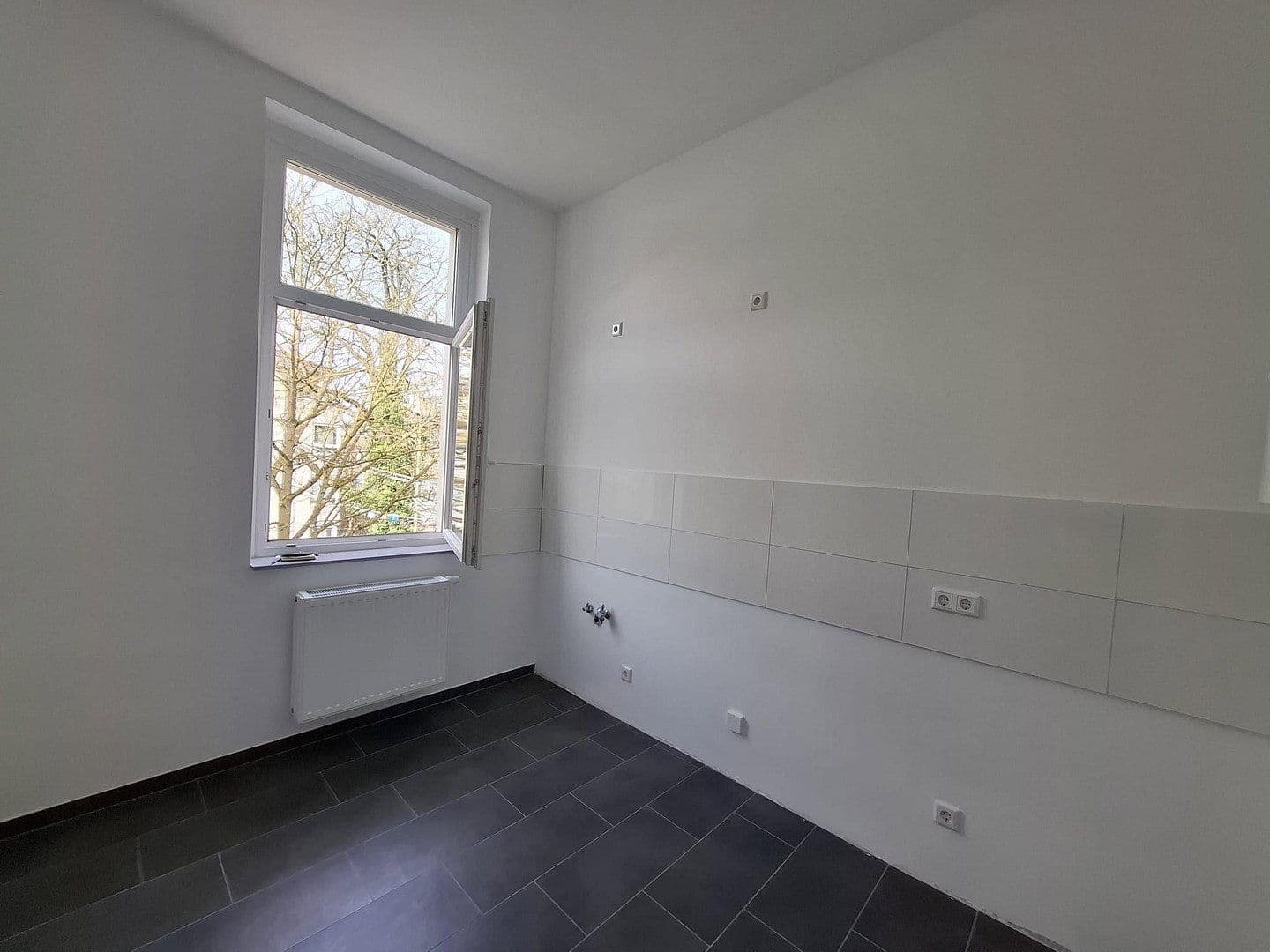 Pronájem bytu 2+1 61 m², Essen, Severní Porýní-Vestfálsko Pronájem bytu 2+1 61 m², Essen, Severní Porýní-Vestfálsko
