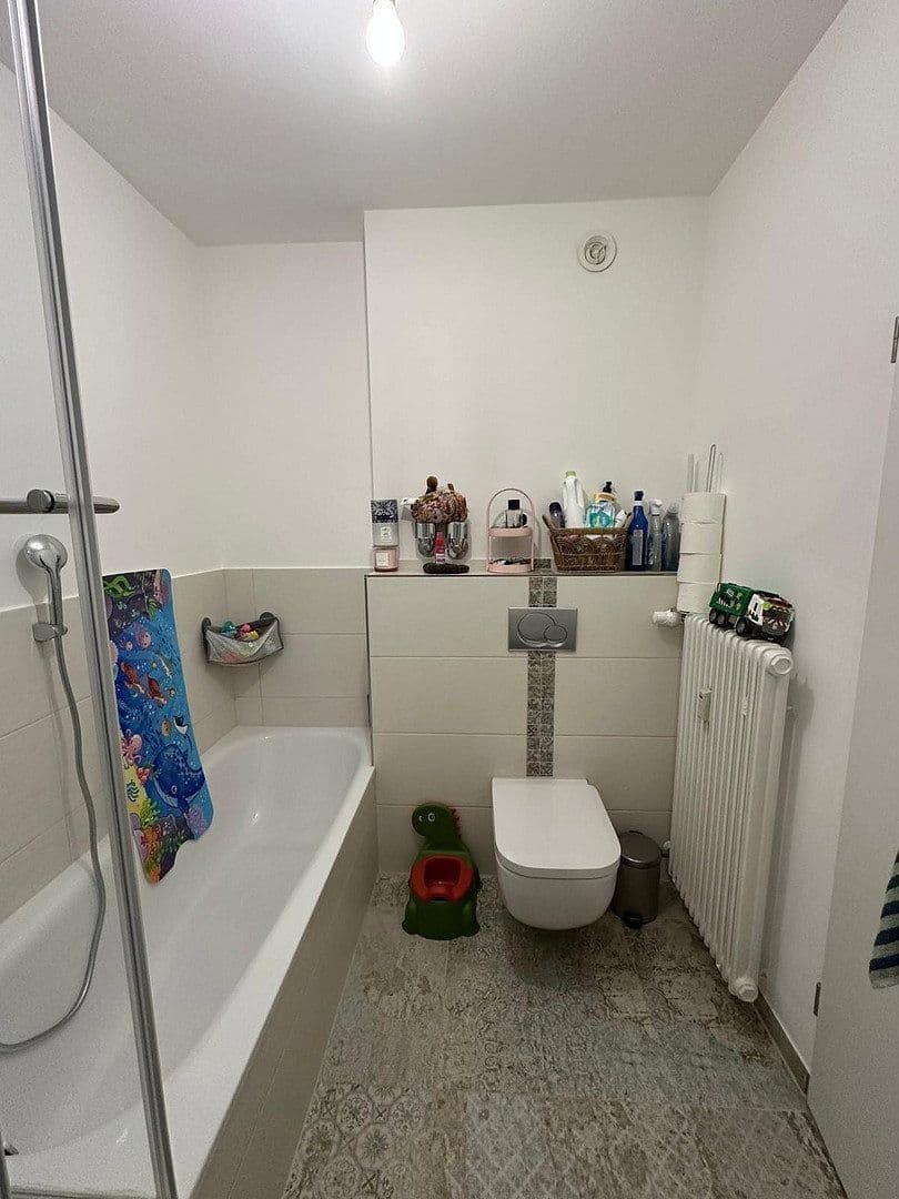 Pronájem bytu 3+1 83 m², Laudenbach, Bádensko-Württembersko Pronájem bytu 3+1 83 m², Laudenbach, Bádensko-Württembersko